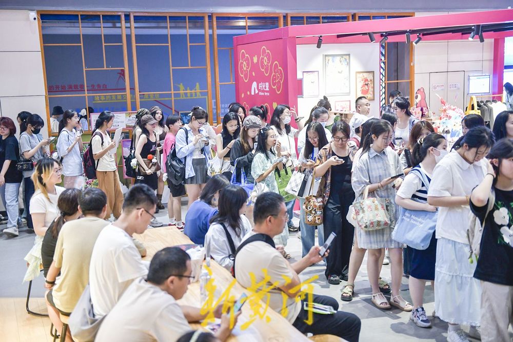 多部电影扎堆暑期档 影院迎来观影热潮